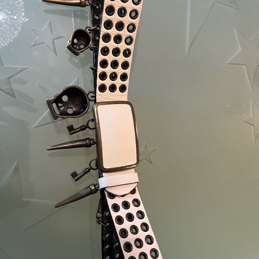 Vintage Ronald pineau skull belt